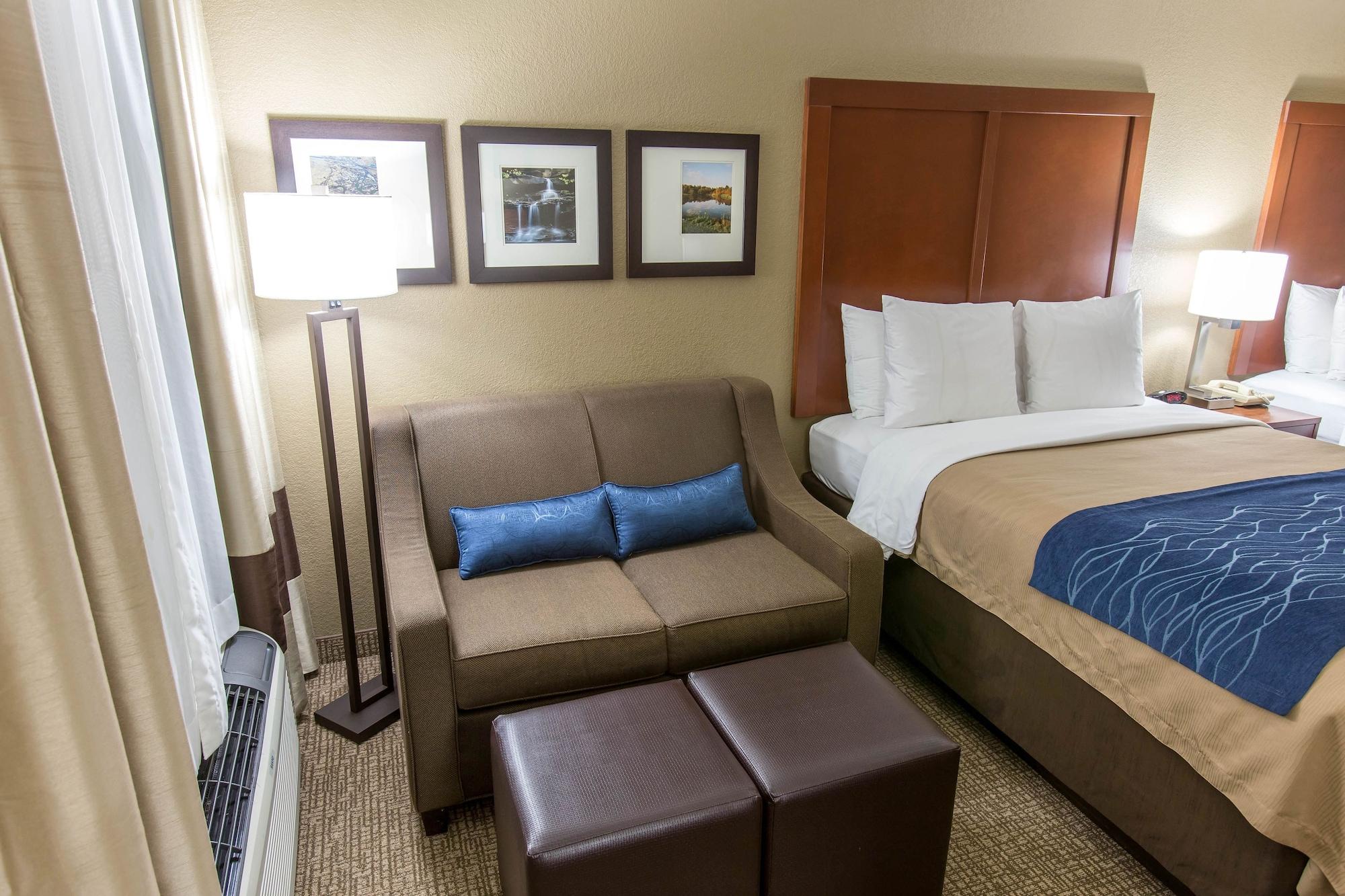Comfort & I-44 Hotel 2*